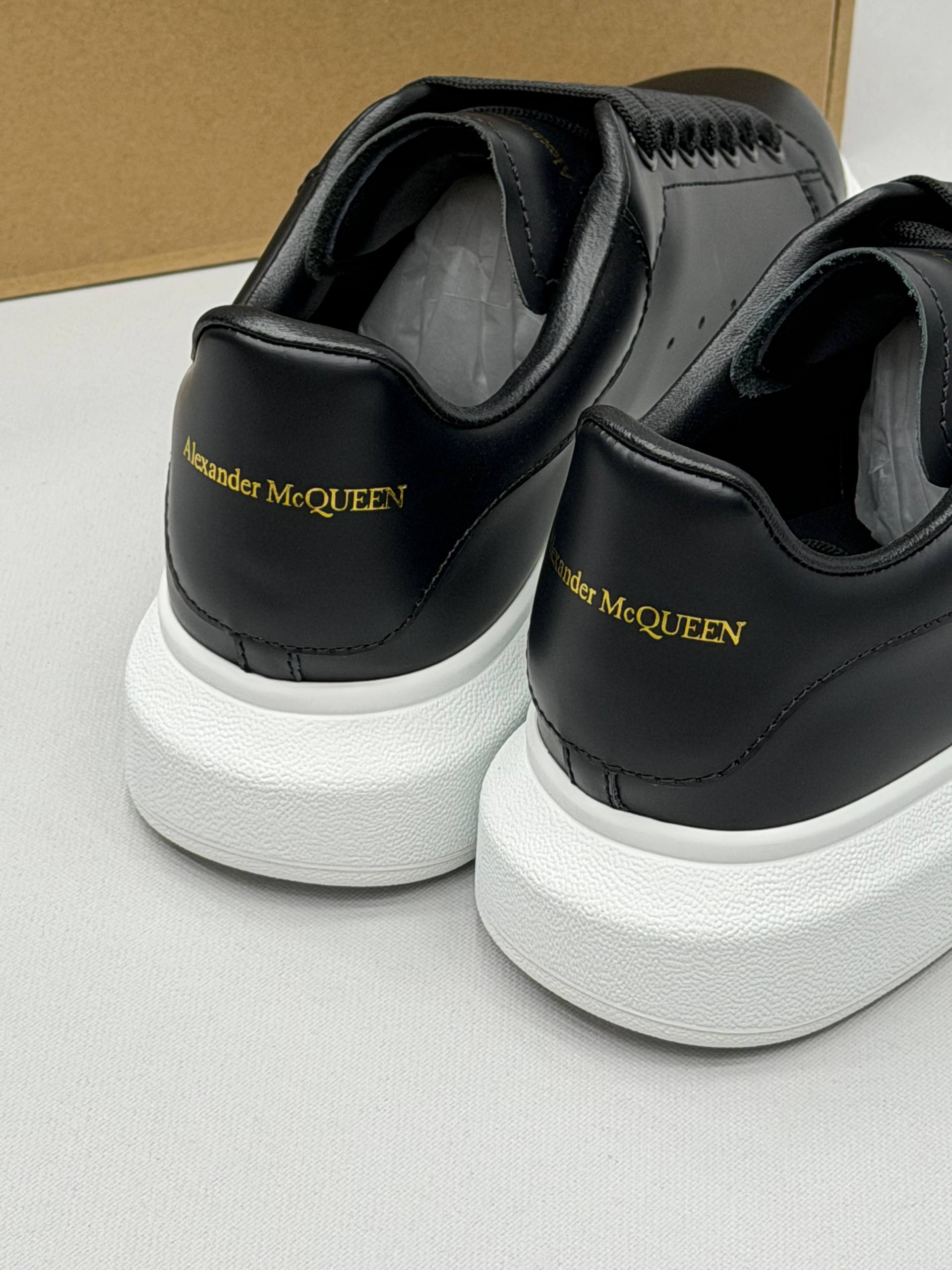 Alexander Mcqueen - Unisex Sneaker