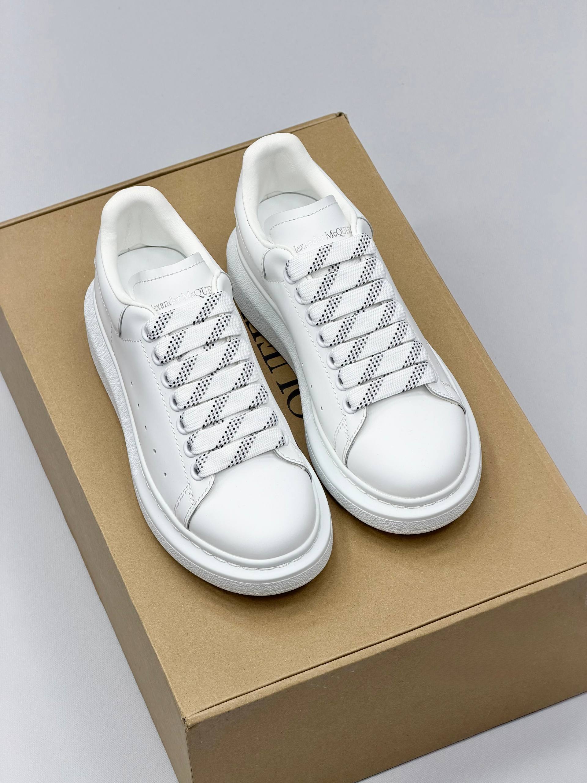 Alexander Mcqueen - Unisex Sneaker