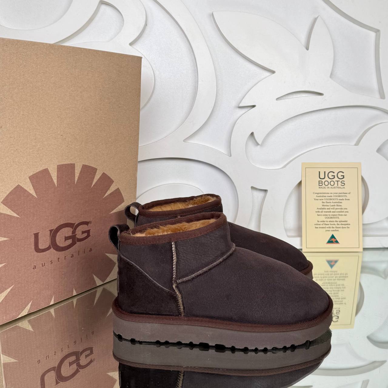 UGG - Low Cut Boots