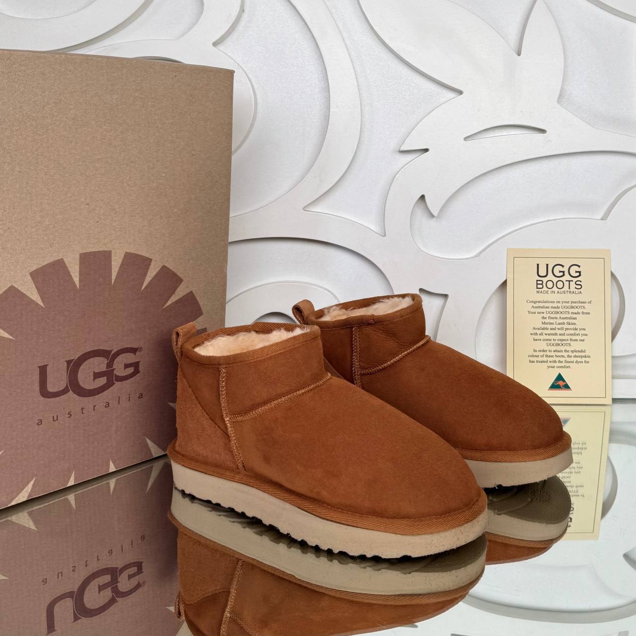 UGG - Low Cut Boots