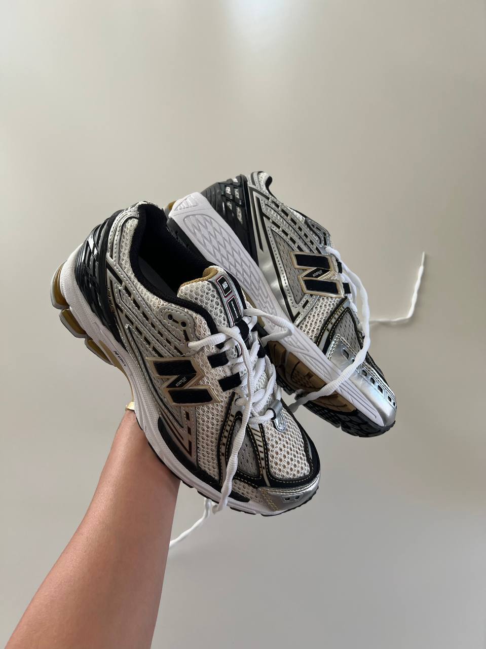 New Balance - 1906R Black Gold